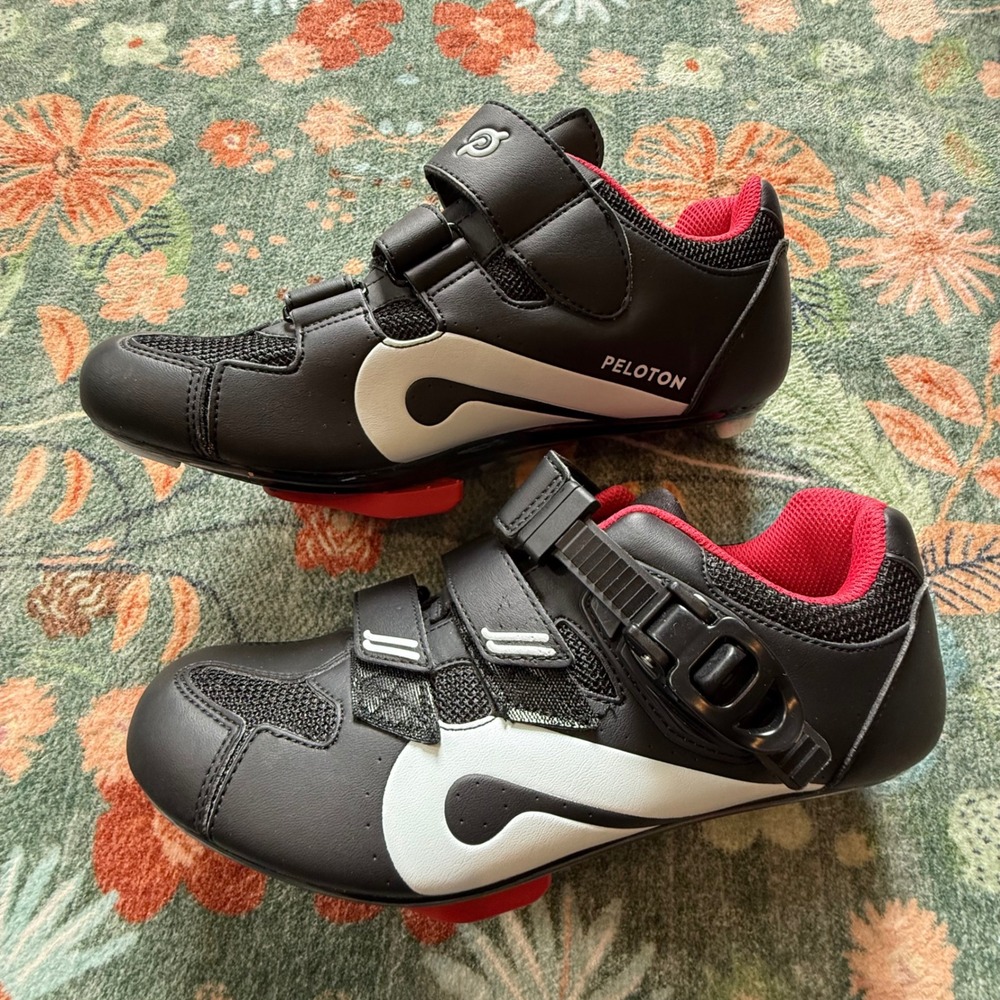 Peloton Cycling Shoes Black White Indoor Spin Shoes with Look Delta Cleats Sz 40